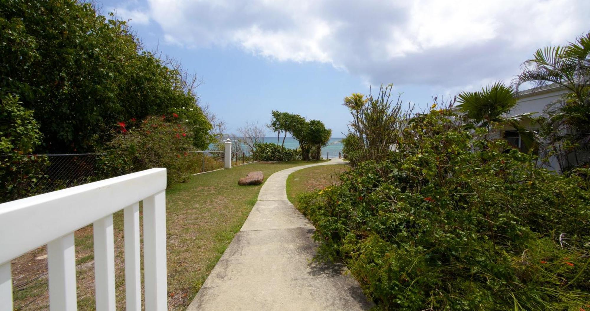 ​​​​​​​Hibiscus Beach House 2 Bedroom 2.5 Bath Take 30 Steps To Your Private Beach Christiansted Exterior photo